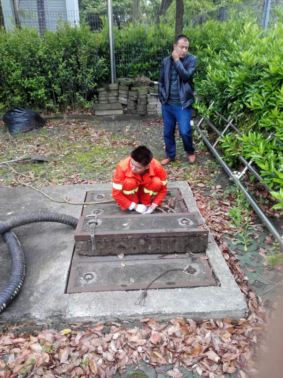 齐干却勒街道吸污抽粪