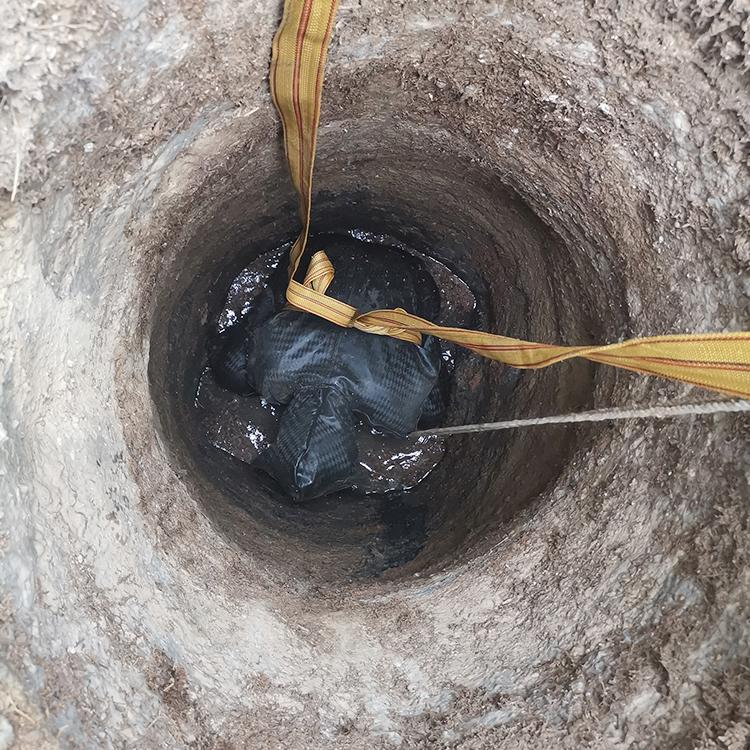 齐干却勒街道疏通雨水管道 市政管道清淤