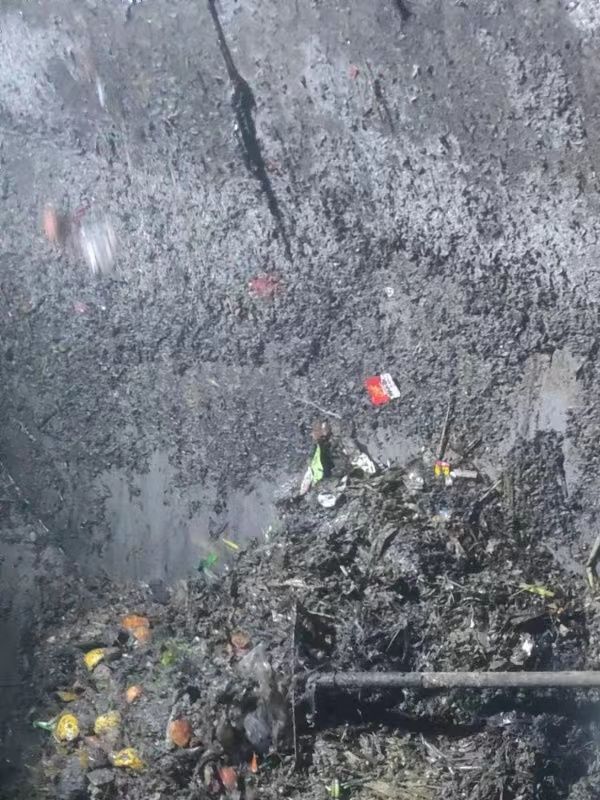 齐干却勒街道污水池清理