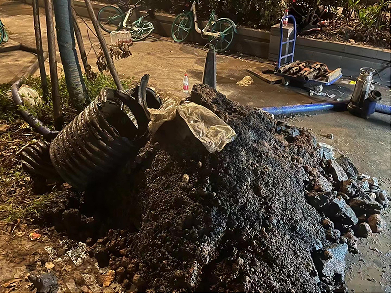 齐干却勒街道本地下水道疏通师傅，不通不收费【距您500米】